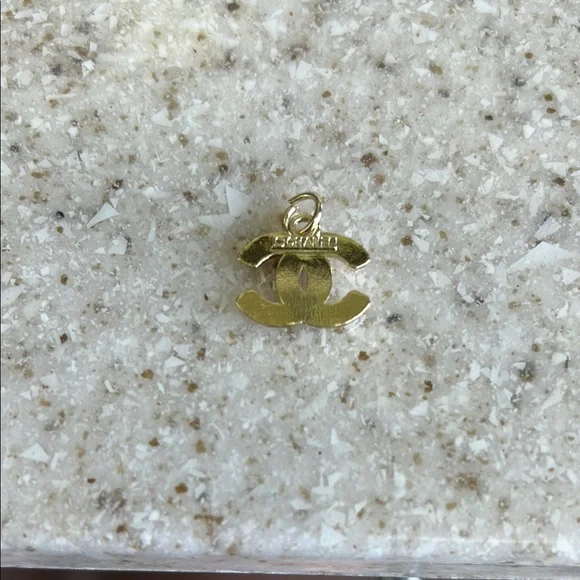 CHANEL Gold and White charms with Iconic CC Logo two charms included. - Picture 4 of 9